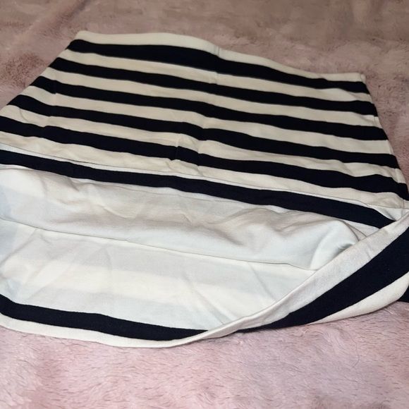 NWOT H&M Basic Striped Mini Skirt - Women’s size S - navy&white - Picture 8 of 9